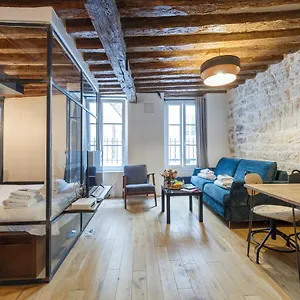 Cmg République / Montorgueil __ Nazareth D Apartamento